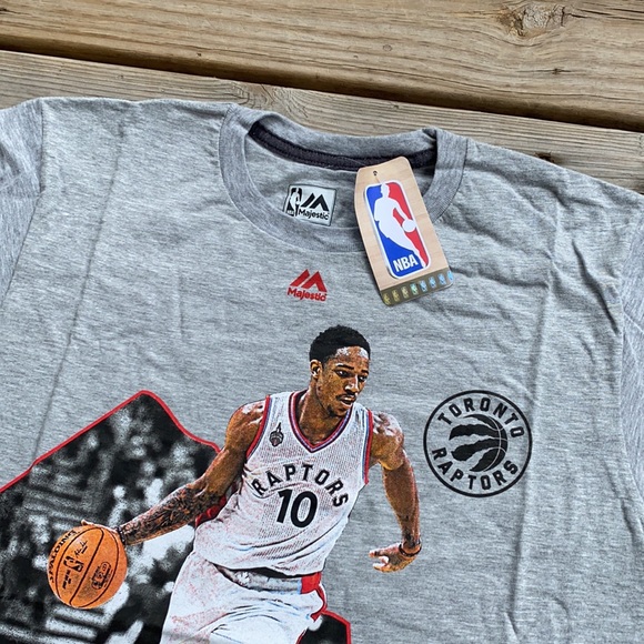 Toronto Raptors DeMar DeRozan NBA T-Shirt - Picture 3 of 3